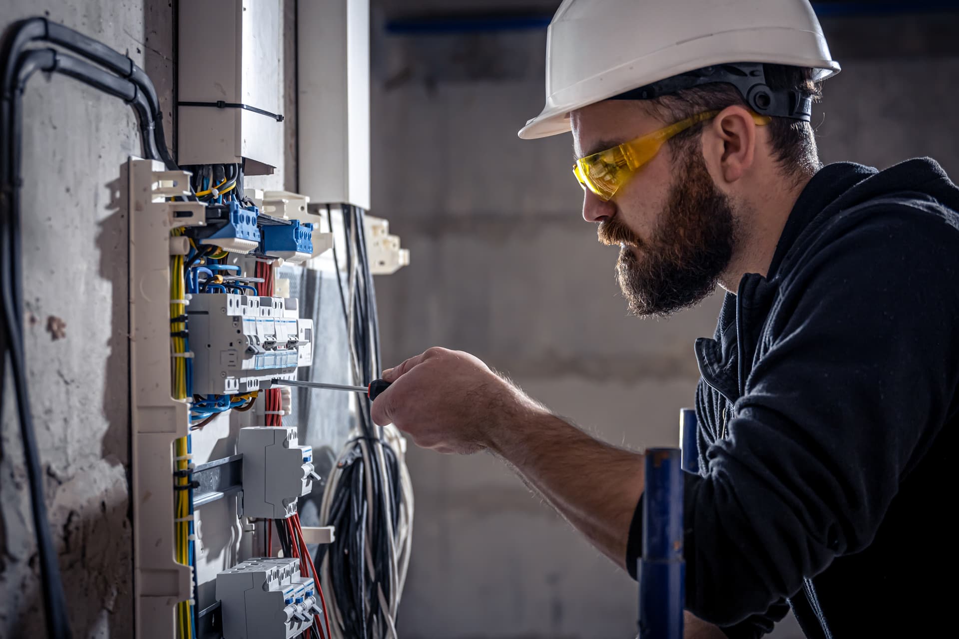 Stellenangebot: Elektriker Gebäudetechniker (m/w/d) bei Upgrade4You GmbH - Jetzt bewerben