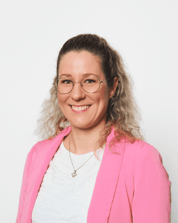 Jennifer Romano - Deine persönliche Recruiterin bei upgrade4you